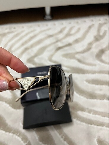 PRADA BAYAN GÜNEŞ GÖZLÜĞÜ - Görsel 9
