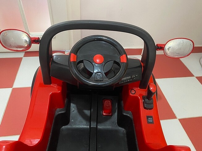 Beden kırmızı Renk Aküllü araba w 431