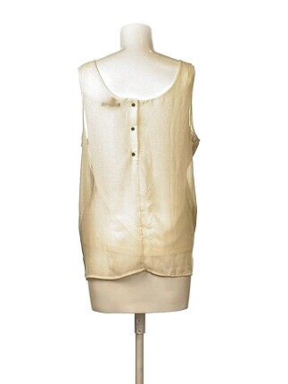 m Beden Mango Bluz %70 İndirimli.