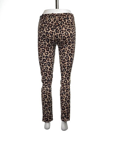 36 Beden H&M Kumaş Pantolon %70 İndirimli.