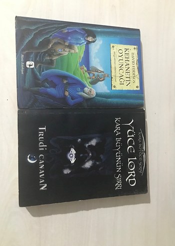 David Eddings Kehanetin Oyuncağı TrudiCanavan Yüce lord