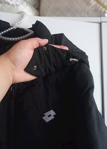 Siyah Uzun Kollu Fermuarlı Kışlık Kadın Mont - Görsel 2