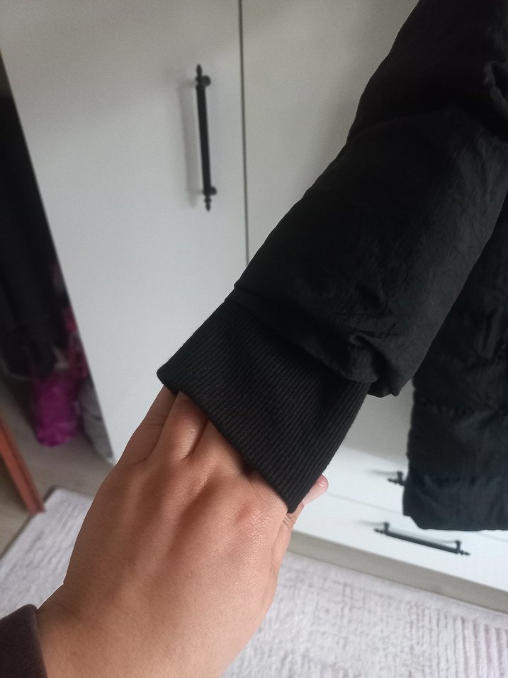 Siyah Uzun Kollu Fermuarlı Kışlık Kadın Mont - Görsel 5