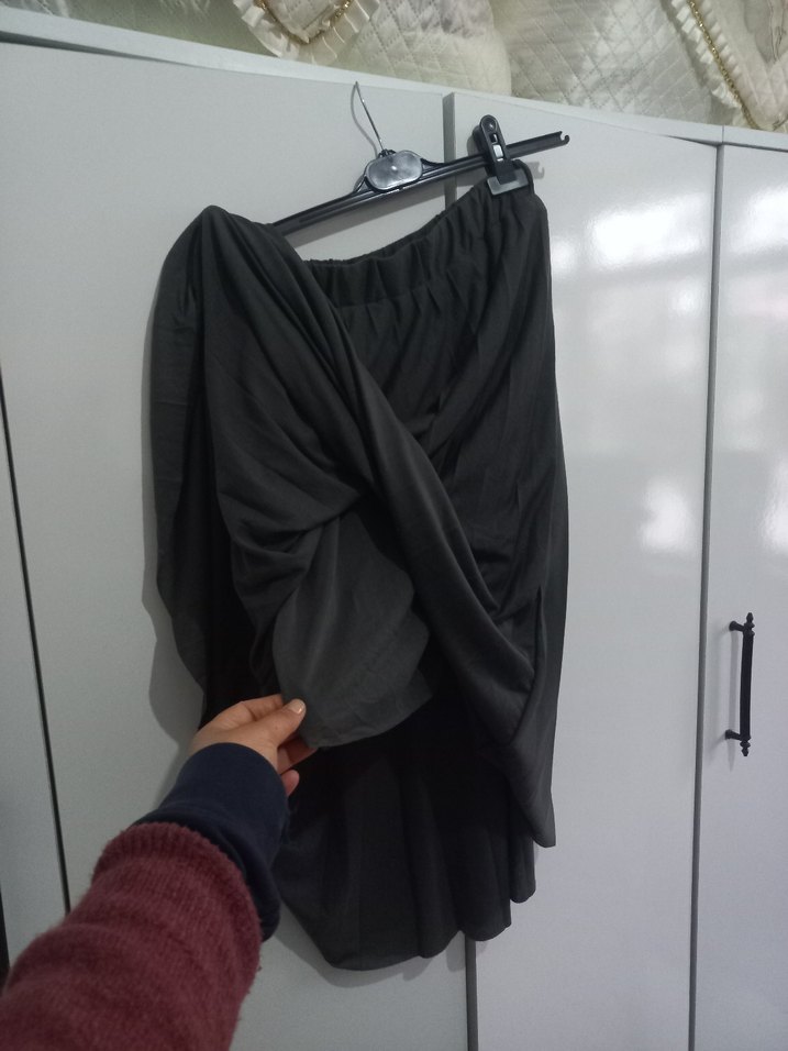 Kadın Siyah Pilili Uzun Etek - Görsel 2