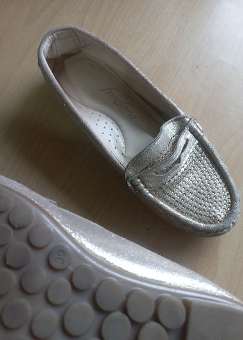 Gri Payetli Kadın Dolgu Topuk Babet - Görsel 3