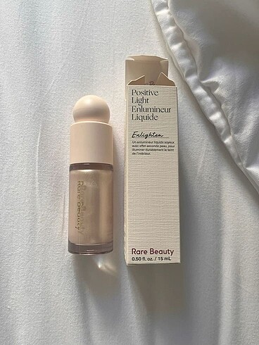 Rare Beauty Enlighten Highlighter