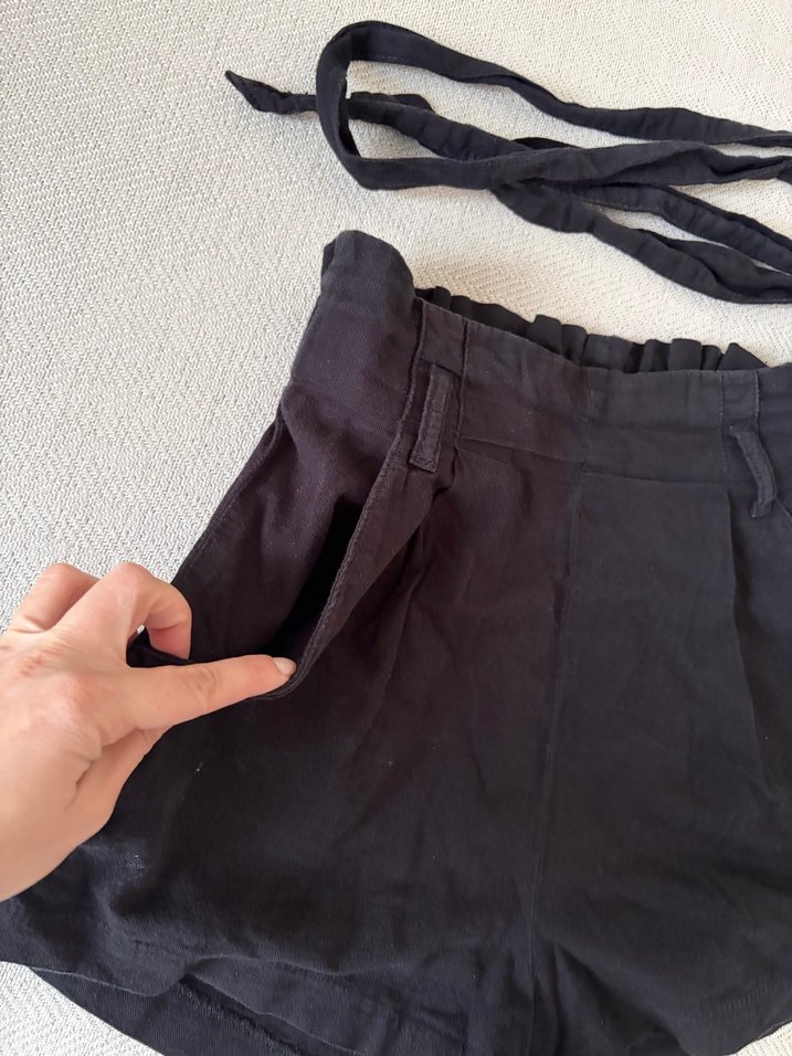 Siyah Keten Beli Kuşaklı Şort - Görsel 2