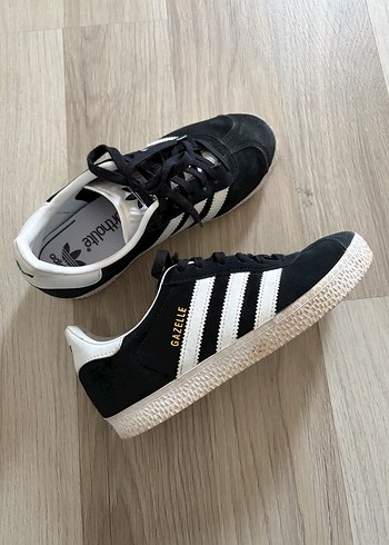 Adidas 34