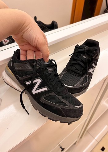 New Balance 35