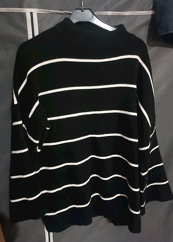 Siyah Beyaz Çizgili Kadın Triko Kazak - Görsel 2