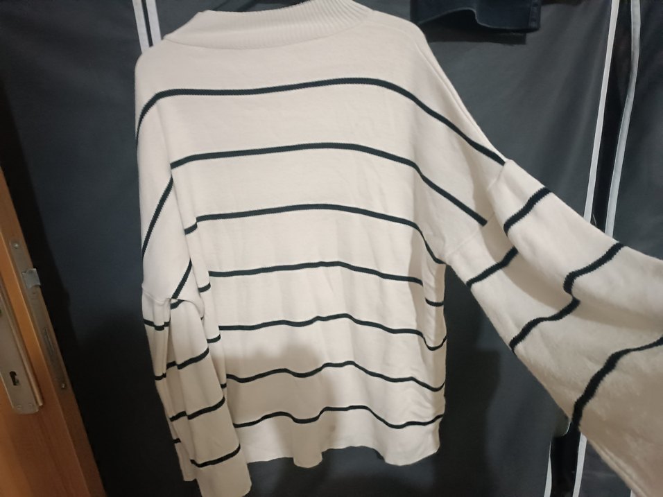 Beyaz Çizgili Kadın Triko Kazak tunik - Görsel 2