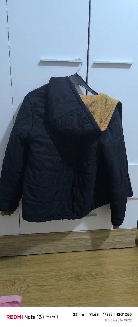 Erkek Çocuk Siyah Fermuarlı Sıcak Mont - Görsel 5