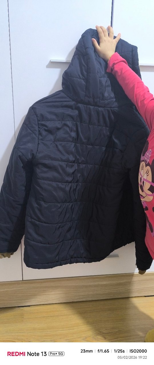 Erkek Çocuk Siyah Fermuarlı Sıcak Mont - Görsel 4