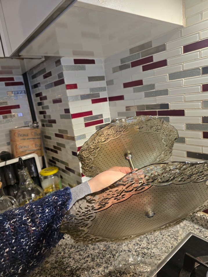 Parlak Altın Renkli İki Katlı Servis Tabağı - Görsel 4