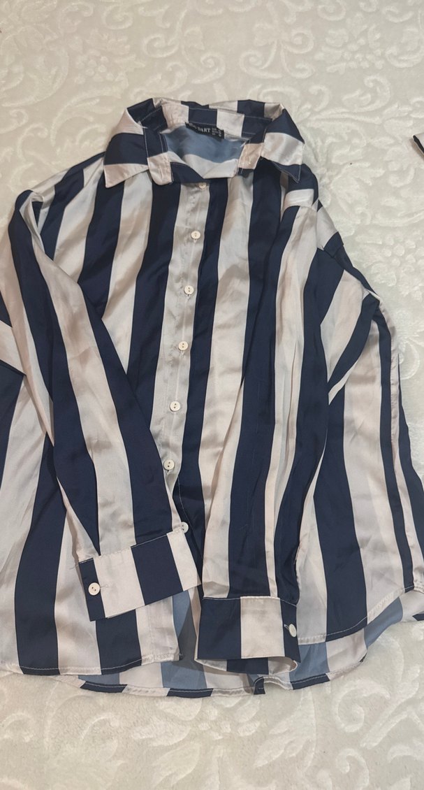 Düğmeli, Uzun Kollu Çizgili Gri Kadın Gömlek - Görsel 5