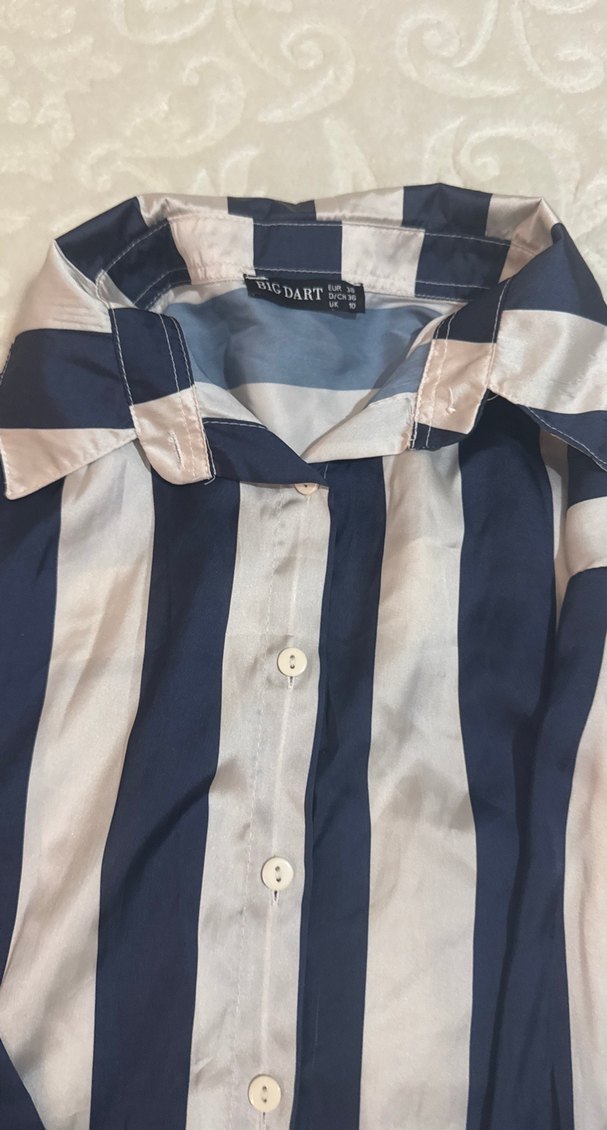 Düğmeli, Uzun Kollu Çizgili Gri Kadın Gömlek - Görsel 4