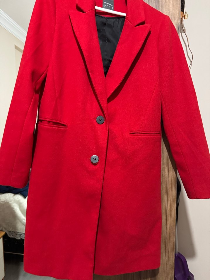 Kırmızı Kadın Midi Boy Düğmeli Kaban - Görsel 3