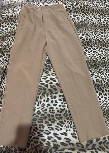 Düğmeli Bej Kadın Kumaş Pantolon - Görsel 3