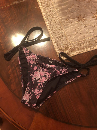 Kom Kom marka bikini altı