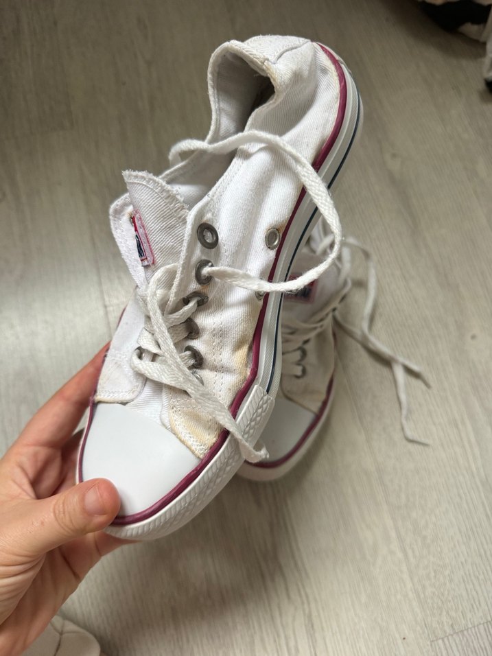 Konverse ayakkabı - Görsel 2