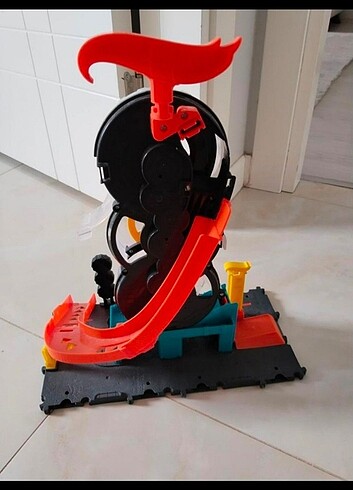  Hot Wheels tekerlek oyuncağı 