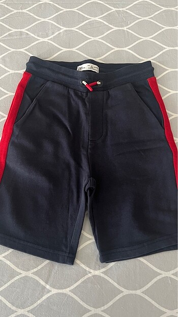 Zara 9 yaş ( kalıbı küçük )