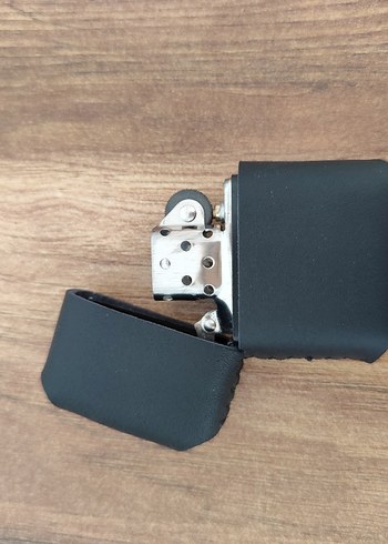 %100 deri kılıflı zippo - Görsel 2