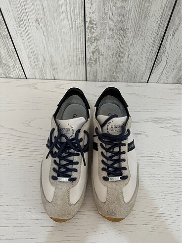Guess 41 numara ayakkabı
