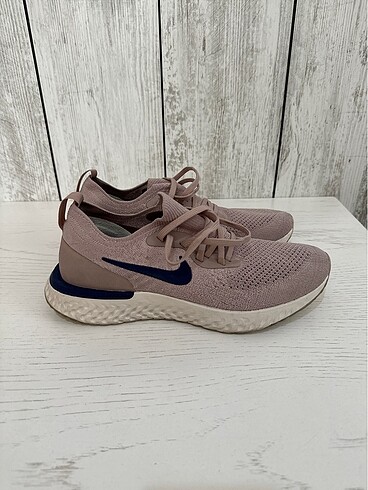 42 Beden pembe Renk Nike 42 numara spor ayakkabı 26,5 cm