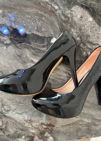 Siyah Rugan Stiletto Topuklu Kadın Ayakkabı - Görsel 3