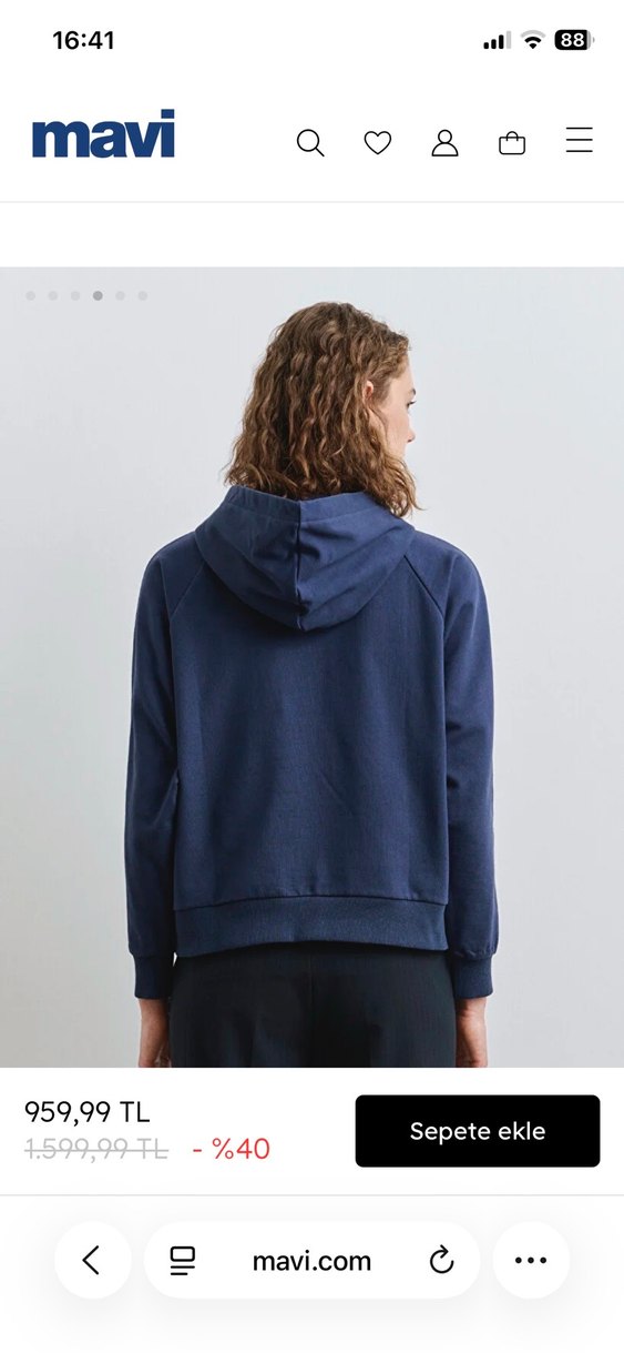 Nakışlı Lacivert Kapüşonlu Kadın Sweatshirt - Görsel 3