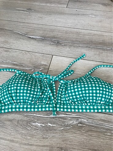 s Beden yeşil Renk Penti bikini üst