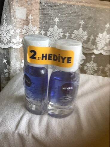 Nivea Nivea göz makyaj yemizleyici