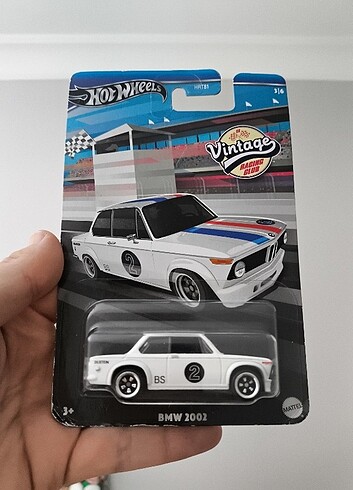 HOT WHEELS BMW 2002 KUTULU 