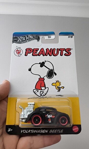 HOT WHEELS VOLKSWAGEN BEETLE PEANUTS 