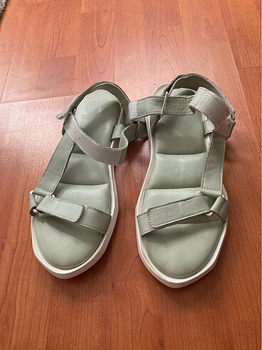 Elle Elle sandalet