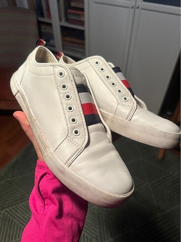 42 Beden Orijinal Tommy Hilfiger spor ayakkabı