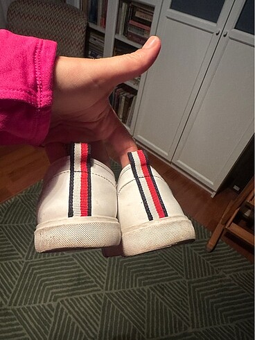 42 Beden beyaz Renk Orijinal Tommy Hilfiger spor ayakkabı