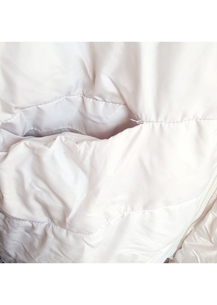 H&M Kadın Kırık Beyaz Kapitone Mont - Görsel 4