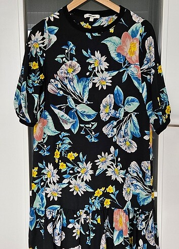 Koton marka çiçekli elbise - Görsel 5