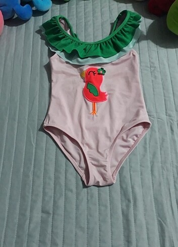 Yepyeni 1 kez giyildi