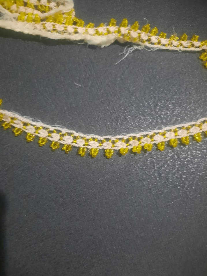 Yılan Desenli Zincir Detaylı Sarı Broş - Görsel 2