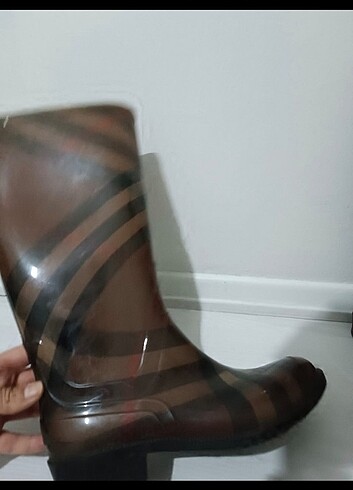 Burberry orijinal ekose yağmurluk bot - Görsel 3