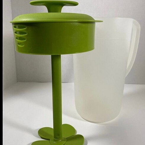  Beden Tupperware Yonca sürahi 2 lt