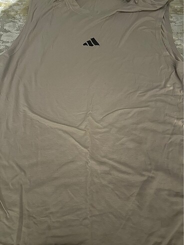Adidas xl basket t-shirt