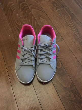 Adidas Spor ayakkabi