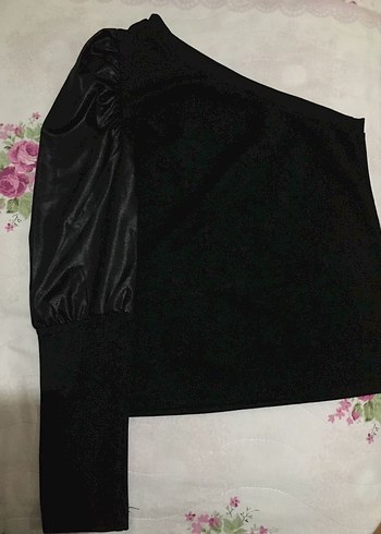 Siyah Deri Detaylı Bluz - Görsel 2