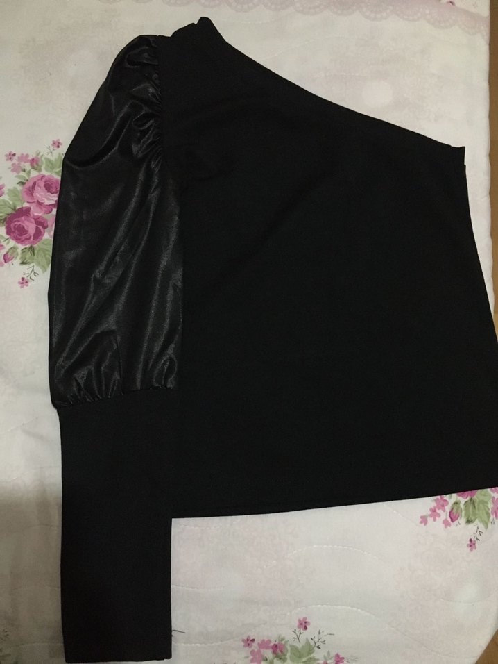 Siyah Deri Detaylı Bluz - Görsel 2