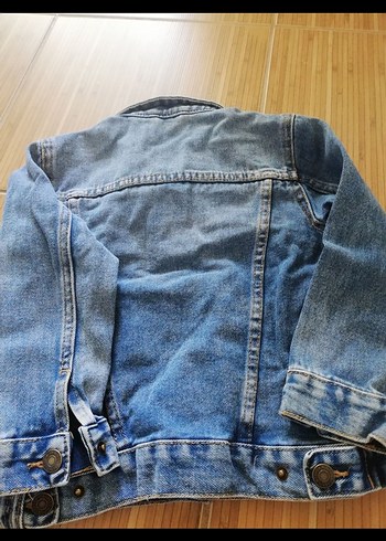 Düğmeli Mavi Kısa Kollu Kot Ceket - Görsel 3