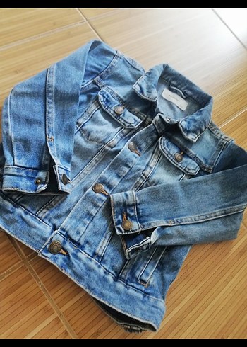 Düğmeli Mavi Kısa Kollu Kot Ceket - Görsel 2